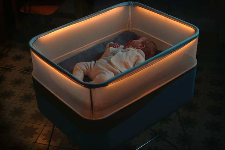 تماشا کنید: تخت‌خواب کودک فورد با الهام‌گیری از حرکت خودرو برای خواب راحت