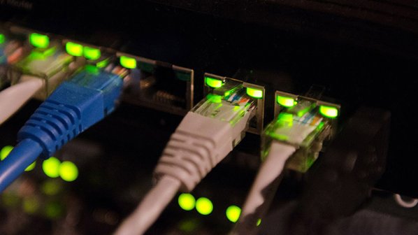وزارت ارتباطات: کاربران برای قطعی اینترنت با اپراتور خود تماس بگیرند