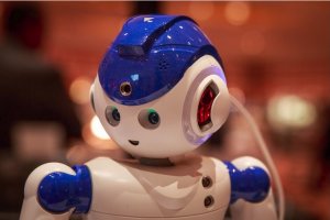 CES 2016: این روبات همه کارهای خانه شما را انجام می‌دهد + تصویر