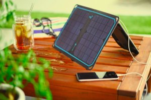 CES 2016: گجتی برای شارژ رایگان تلفن همراه و تبلت با انرژی خورشید
