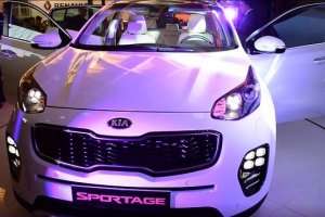 تماشا کنید: خودنمایی کیا اسپورتیج 2017 در نمایشگاه خودروی تهران