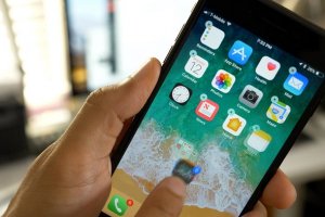 ترفند iOS 11: جابجایی همزمان چند آیکون در هوم اسکرین